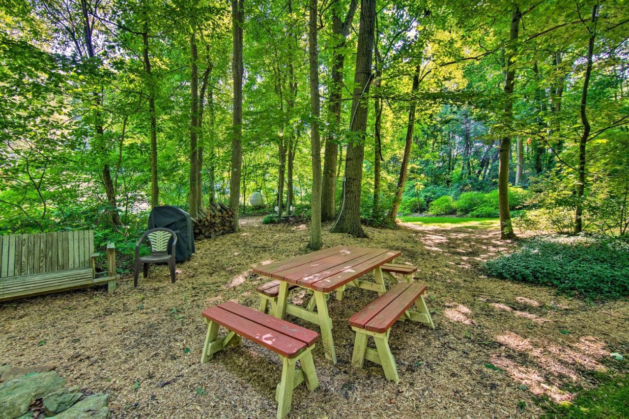 Cozy Garden Room In Welsh Mountain Suites! Нью Холланд Экстерьер фото